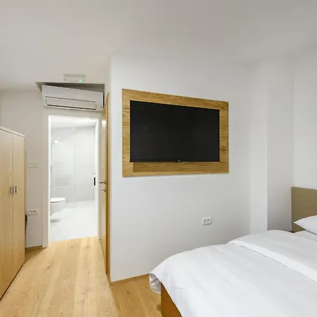 Pri Peclju 3* Podgrad (Osrednjeslovenska)