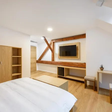 Penzion Pri Peclju Podgrad (Osrednjeslovenska)