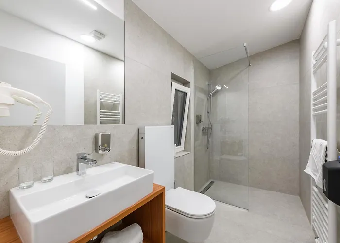 Pri Peclju 3* Podgrad (Osrednjeslovenska)