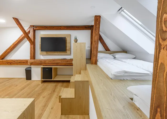 Pri Peclju Gæstehus Podgrad (Osrednjeslovenska)